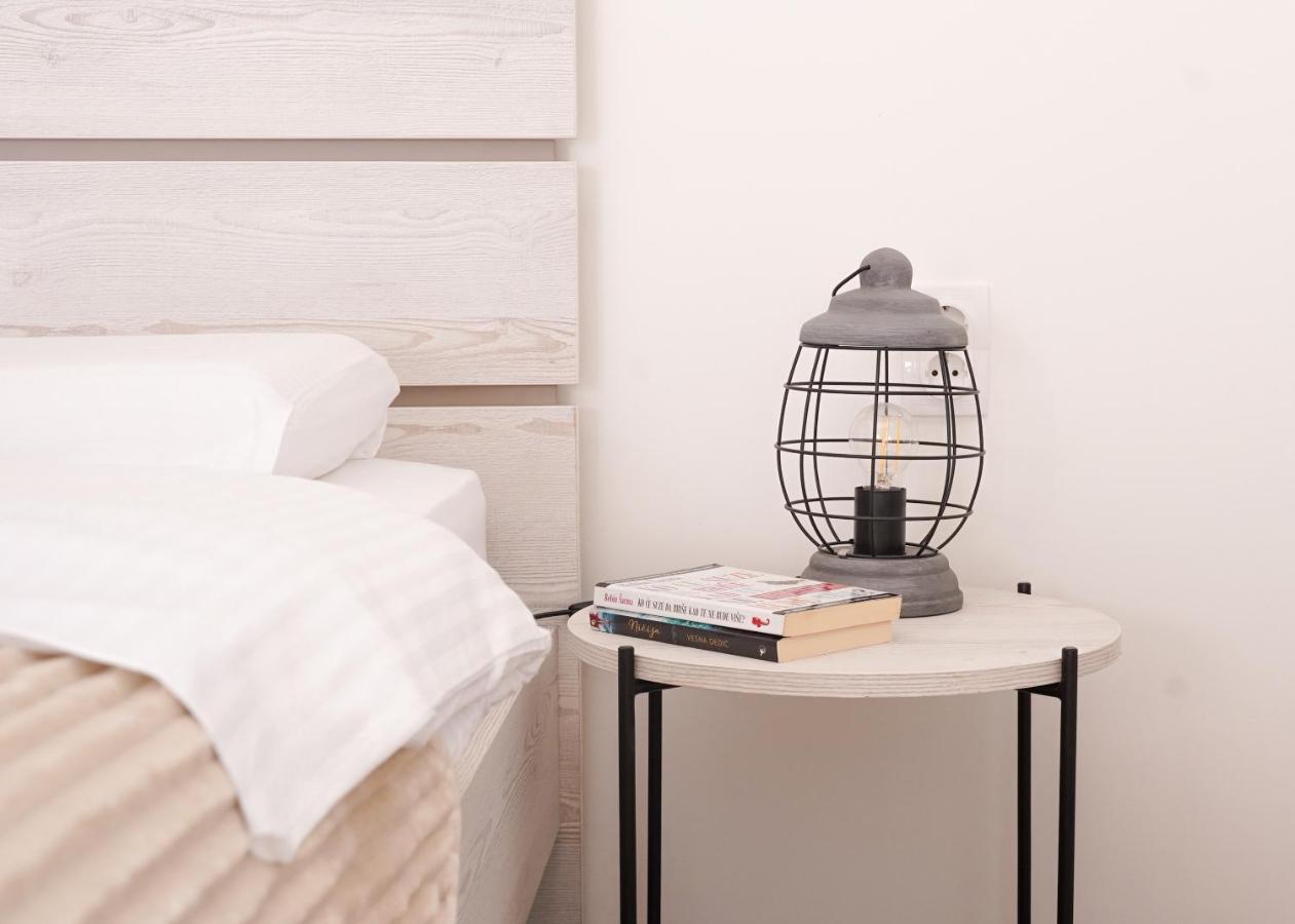 Waikiki Beach House Villa Tivat Ngoại thất bức ảnh