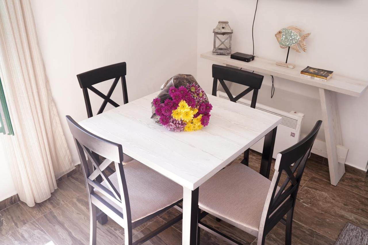 Waikiki Beach House Villa Tivat Ngoại thất bức ảnh