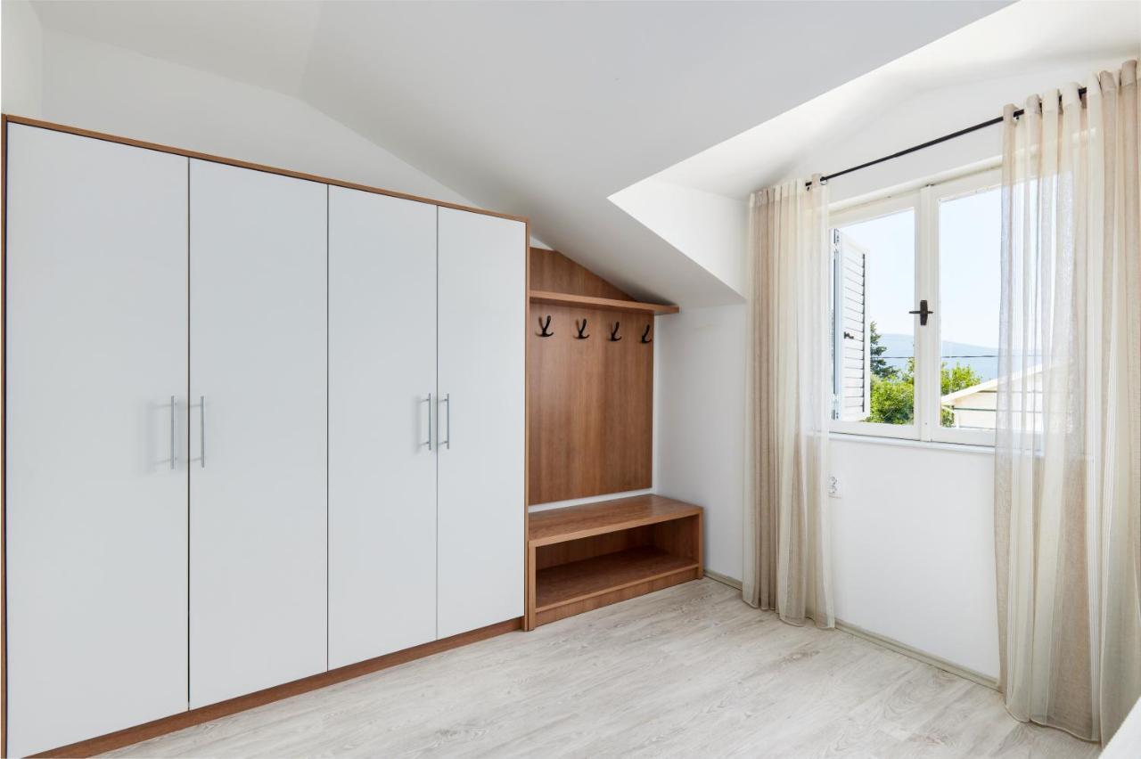 Waikiki Beach House Villa Tivat Ngoại thất bức ảnh