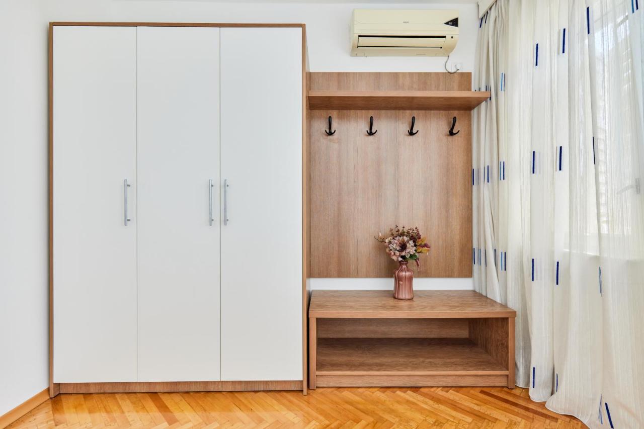 Waikiki Beach House Villa Tivat Ngoại thất bức ảnh