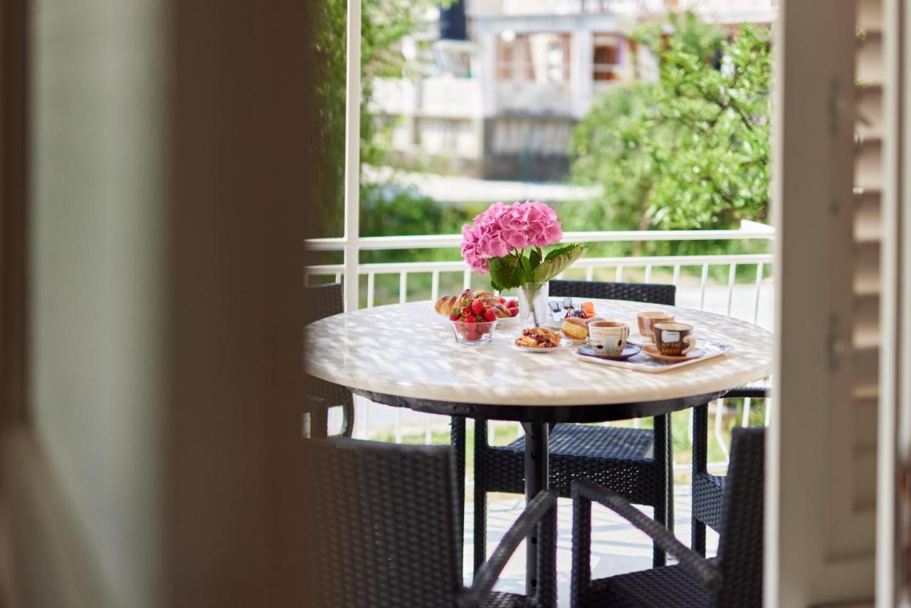Waikiki Beach House Villa Tivat Ngoại thất bức ảnh