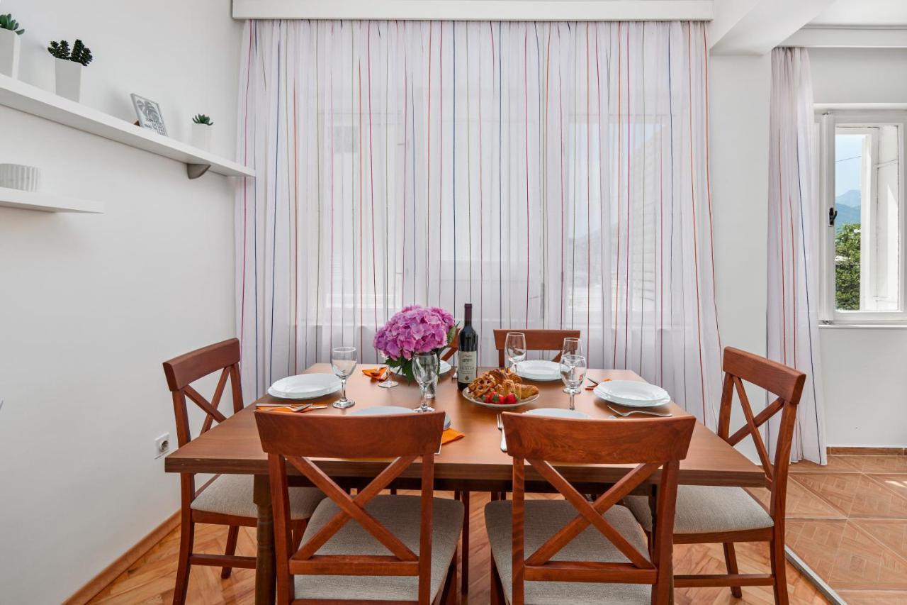 Waikiki Beach House Villa Tivat Ngoại thất bức ảnh
